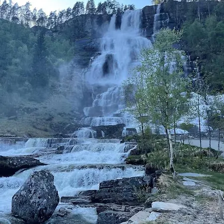 Апартаменты Helgatunlia - 2